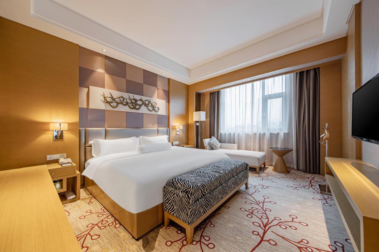 Movenpick Hotel Enshi Exterior photo