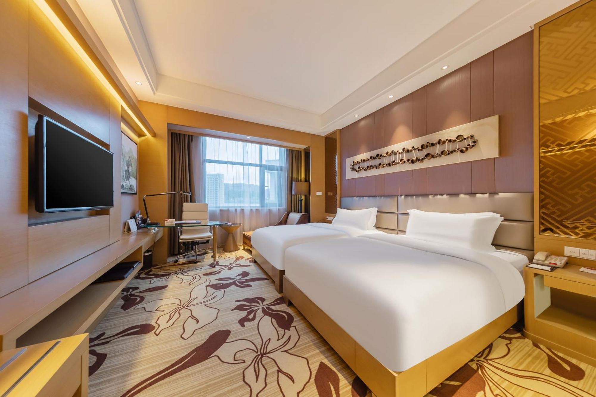Movenpick Hotel Enshi Exterior photo